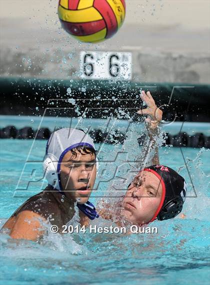Thumbnail 1 in Palos Verdes vs Valencia (Weisz Cup) photogallery.