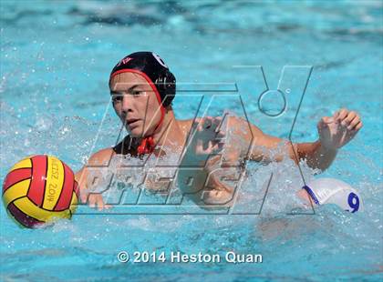 Thumbnail 2 in Palos Verdes vs Valencia (Weisz Cup) photogallery.