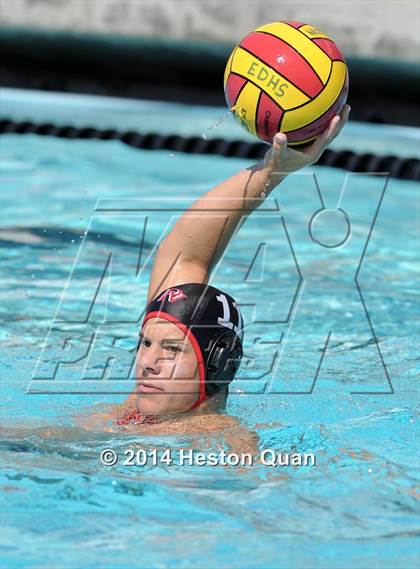 Thumbnail 1 in Palos Verdes vs Valencia (Weisz Cup) photogallery.