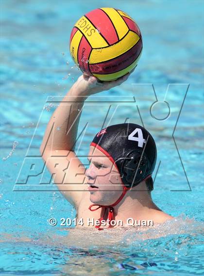 Thumbnail 3 in Palos Verdes vs Valencia (Weisz Cup) photogallery.