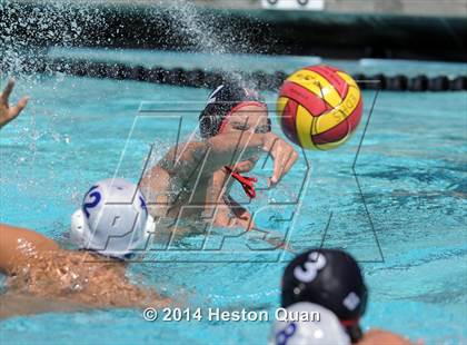 Thumbnail 1 in Palos Verdes vs Valencia (Weisz Cup) photogallery.