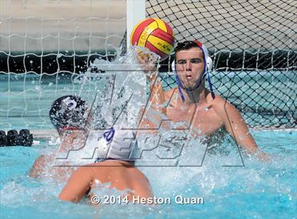 Thumbnail 3 in Palos Verdes vs Valencia (Weisz Cup) photogallery.
