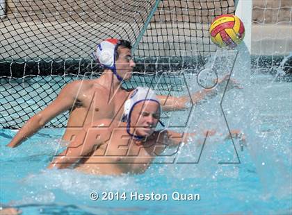 Thumbnail 1 in Palos Verdes vs Valencia (Weisz Cup) photogallery.