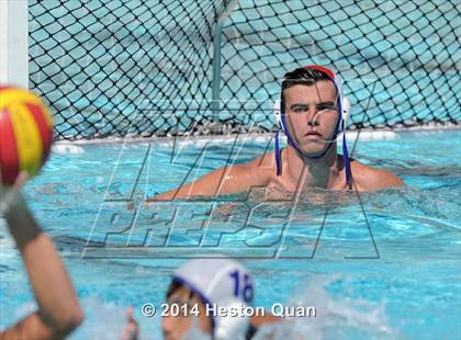 Thumbnail 2 in Palos Verdes vs Valencia (Weisz Cup) photogallery.