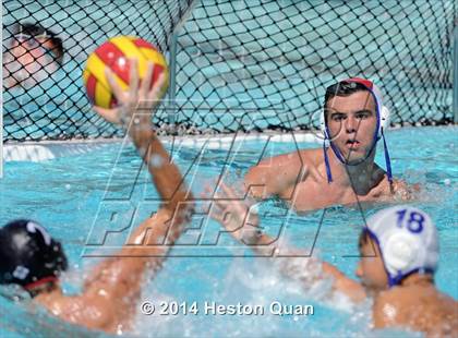 Thumbnail 2 in Palos Verdes vs Valencia (Weisz Cup) photogallery.