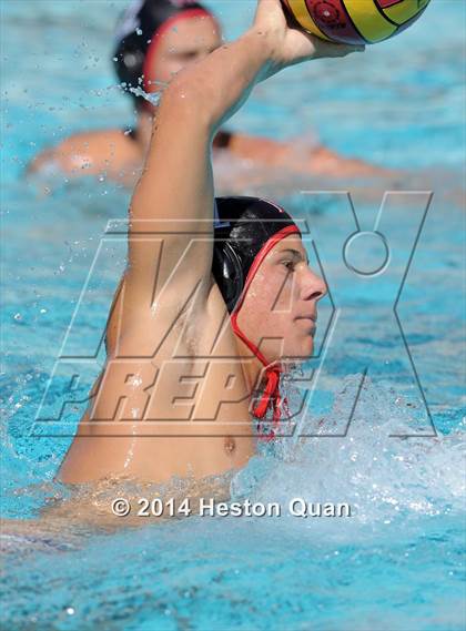 Thumbnail 2 in Palos Verdes vs Valencia (Weisz Cup) photogallery.