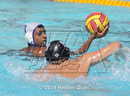 Thumbnail 2 in Palos Verdes vs Valencia (Weisz Cup) photogallery.