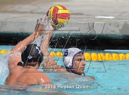 Thumbnail 2 in Palos Verdes vs Valencia (Weisz Cup) photogallery.
