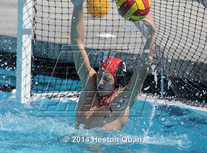 Thumbnail 3 in Palos Verdes vs Valencia (Weisz Cup) photogallery.