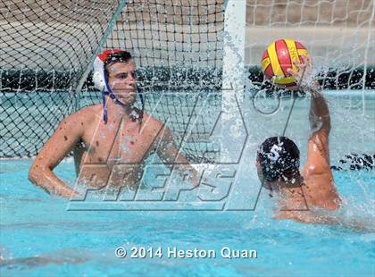 Thumbnail 3 in Palos Verdes vs Valencia (Weisz Cup) photogallery.