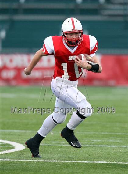 Thumbnail 2 in Chenango Forks vs. Southwestern (NYSPHSAA Class C Semifinal) photogallery.