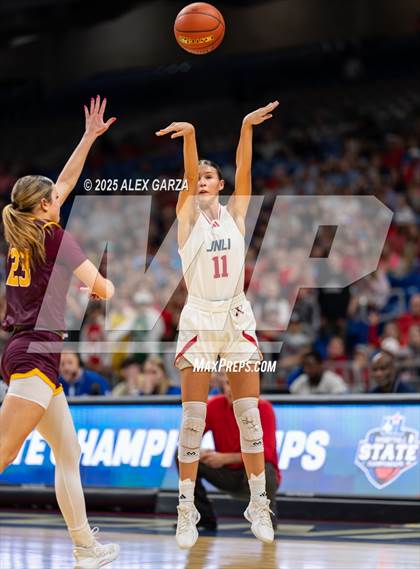 Thumbnail 2 in Fairfield vs. Jim Ned (UIL 3A Basketball Division I Final) photogallery.