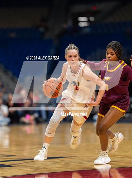 Thumbnail 3 in Fairfield vs. Jim Ned (UIL 3A Basketball Division I Final) photogallery.