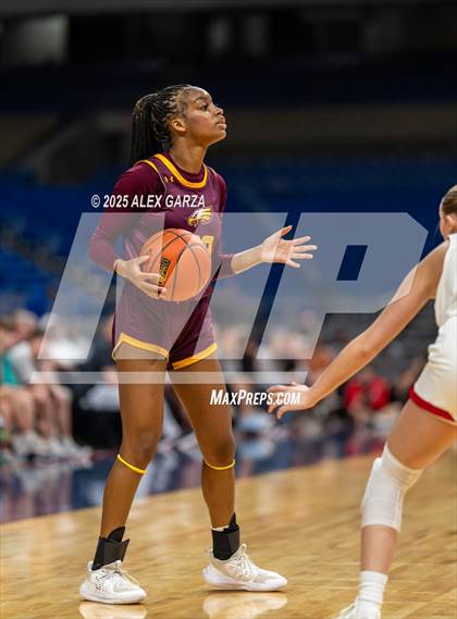 Thumbnail 2 in Fairfield vs. Jim Ned (UIL 3A Basketball Division I Final) photogallery.