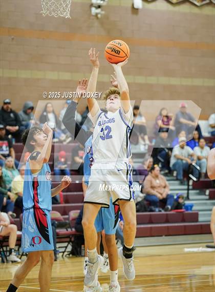 Thumbnail 3 in Smith Valley vs Owyhee (NIAA Class 1A State Quarterfinals) photogallery.