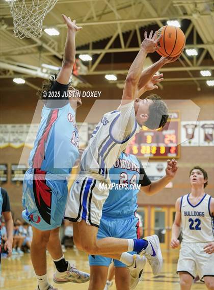 Thumbnail 2 in Smith Valley vs Owyhee (NIAA Class 1A State Quarterfinals) photogallery.