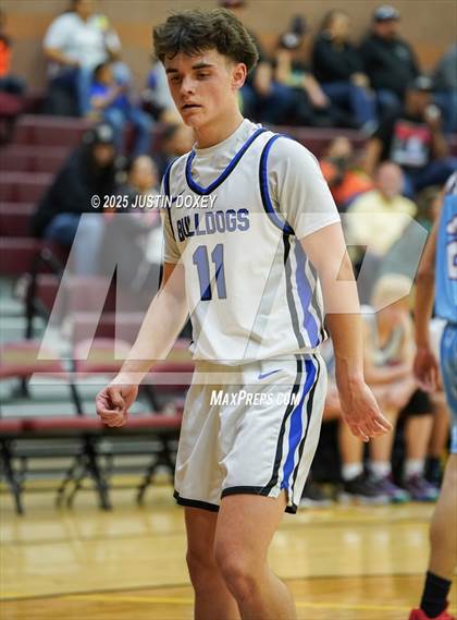 Thumbnail 3 in Smith Valley vs Owyhee (NIAA Class 1A State Quarterfinals) photogallery.