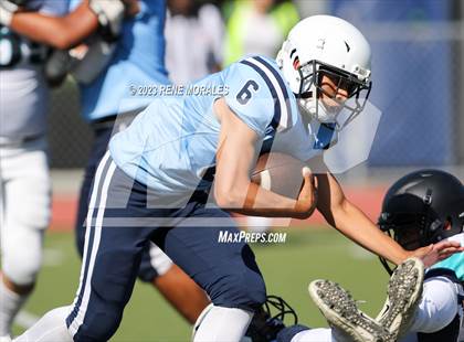 Thumbnail 3 in Contreras vs Marshall photogallery.