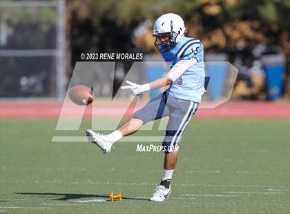 Thumbnail 2 in Contreras vs Marshall photogallery.