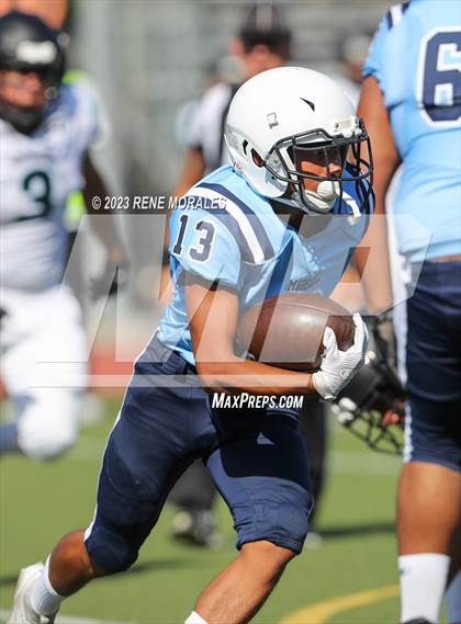 Thumbnail 2 in Contreras vs Marshall photogallery.