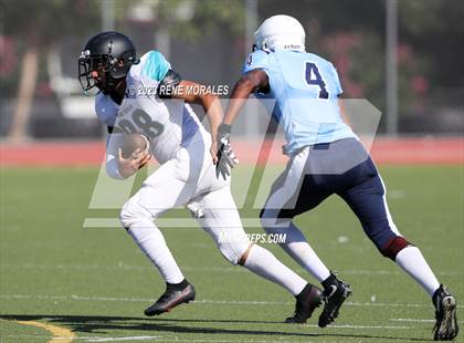 Thumbnail 3 in Contreras vs Marshall photogallery.