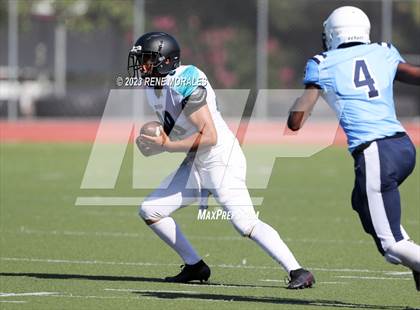 Thumbnail 2 in Contreras vs Marshall photogallery.