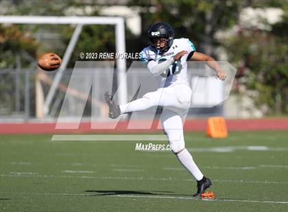 Thumbnail 1 in Contreras vs Marshall photogallery.