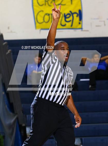 Thumbnail 3 in University vs. Brentwood School (MLK Day Showdown) photogallery.