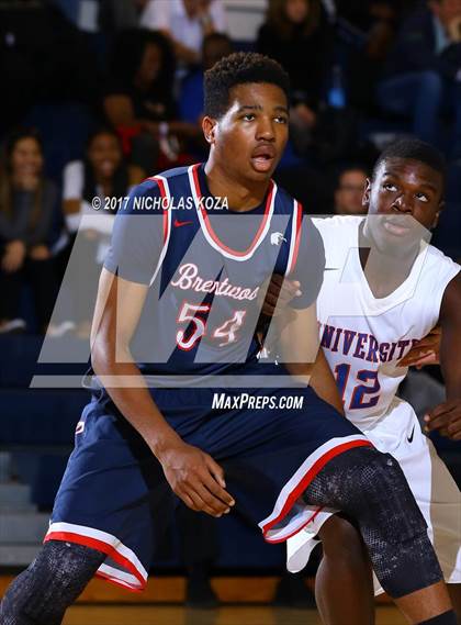 Thumbnail 3 in University vs. Brentwood School (MLK Day Showdown) photogallery.
