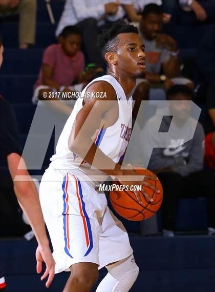 Thumbnail 2 in University vs. Brentwood School (MLK Day Showdown) photogallery.