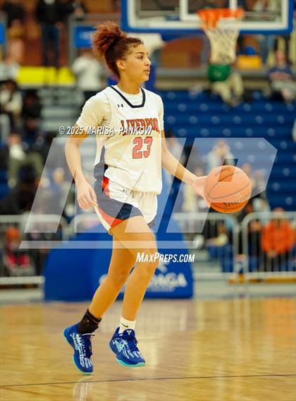 Thumbnail 2 in Cicero-North Syracuse vs Liverpool (NYSPHSAA Section III Sectional FINALS Class AAA) photogallery.