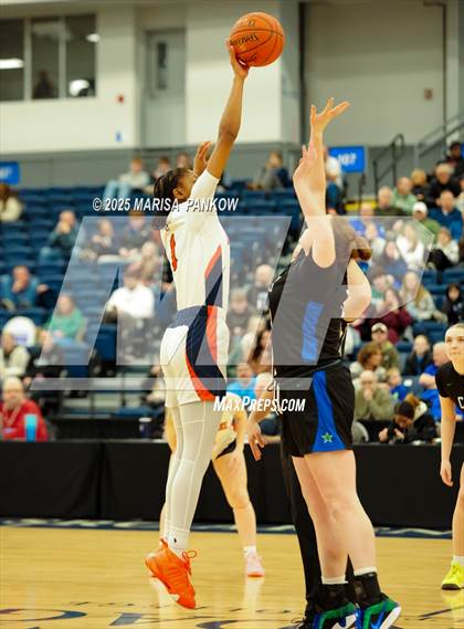 Thumbnail 1 in Cicero-North Syracuse vs Liverpool (NYSPHSAA Section III Sectional FINALS Class AAA) photogallery.
