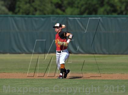 Thumbnail 1 in Sutter vs. Yreka (CIF NS D2 Final) photogallery.