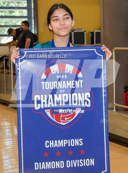 Thumbnail 2 in Highland vs Queen Creek (Nike Tournament of Champions) - Diamond Division - Final photogallery.