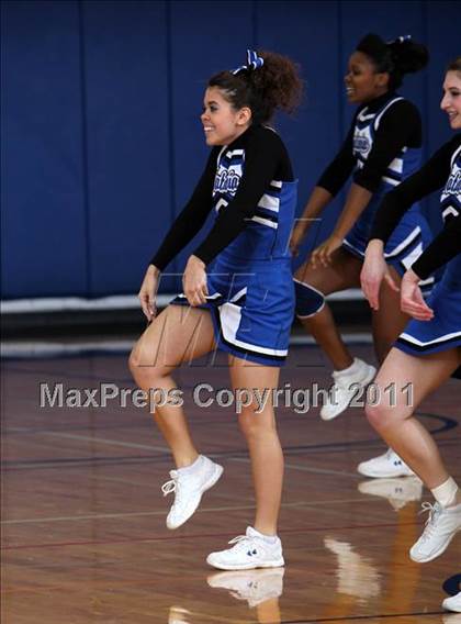Thumbnail 2 in Finney vs. Batavia (Lions Club Tournament) photogallery.