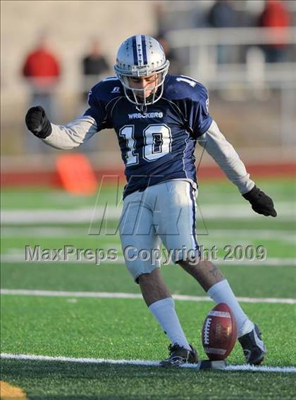 Thumbnail 1 in Staples vs. Cheshire (CIAC Class LL Final) photogallery.
