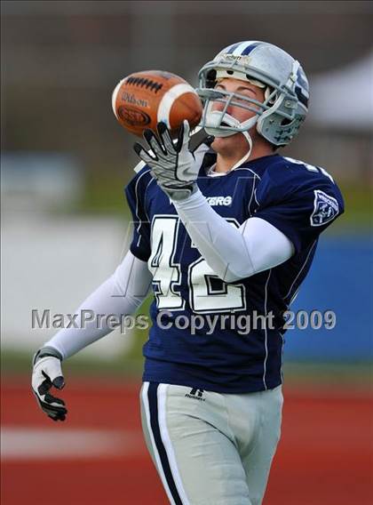 Thumbnail 2 in Staples vs. Cheshire (CIAC Class LL Final) photogallery.