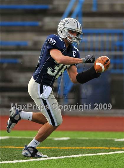 Thumbnail 2 in Staples vs. Cheshire (CIAC Class LL Final) photogallery.