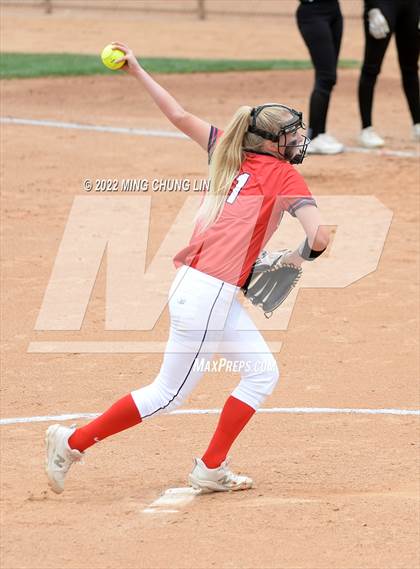 Thumbnail 3 in Bonita vs. Tesoro (CIF SS D3 Final) photogallery.