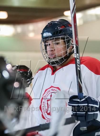Thumbnail 3 in Fort Zumwalt East vs. Chaminade photogallery.