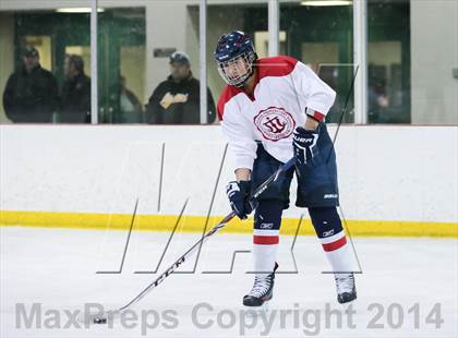Thumbnail 3 in Fort Zumwalt East vs. Chaminade photogallery.