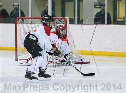 Thumbnail 2 in Fort Zumwalt East vs. Chaminade photogallery.