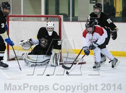 Thumbnail 1 in Fort Zumwalt East vs. Chaminade photogallery.