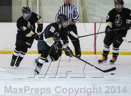 Thumbnail 3 in Fort Zumwalt East vs. Chaminade photogallery.