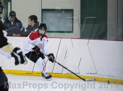 Thumbnail 2 in Fort Zumwalt East vs. Chaminade photogallery.
