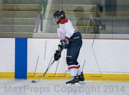Thumbnail 1 in Fort Zumwalt East vs. Chaminade photogallery.