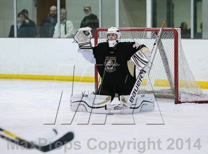 Thumbnail 3 in Fort Zumwalt East vs. Chaminade photogallery.