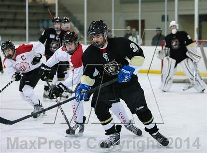 Thumbnail 1 in Fort Zumwalt East vs. Chaminade photogallery.