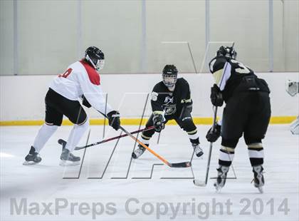 Thumbnail 2 in Fort Zumwalt East vs. Chaminade photogallery.