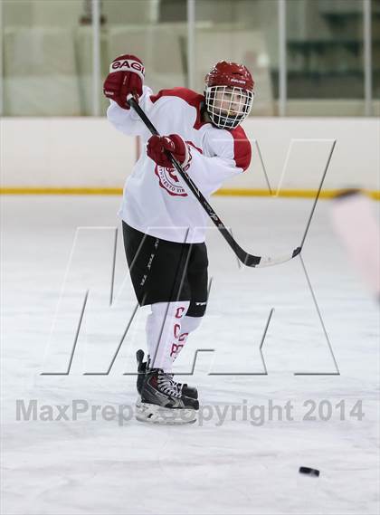 Thumbnail 2 in Fort Zumwalt East vs. Chaminade photogallery.